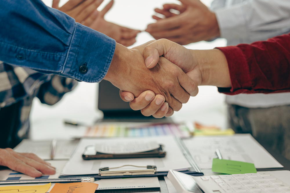 Локализация IT-аутсорсинга: как компании переходят на поддержку от российских подрядчиков